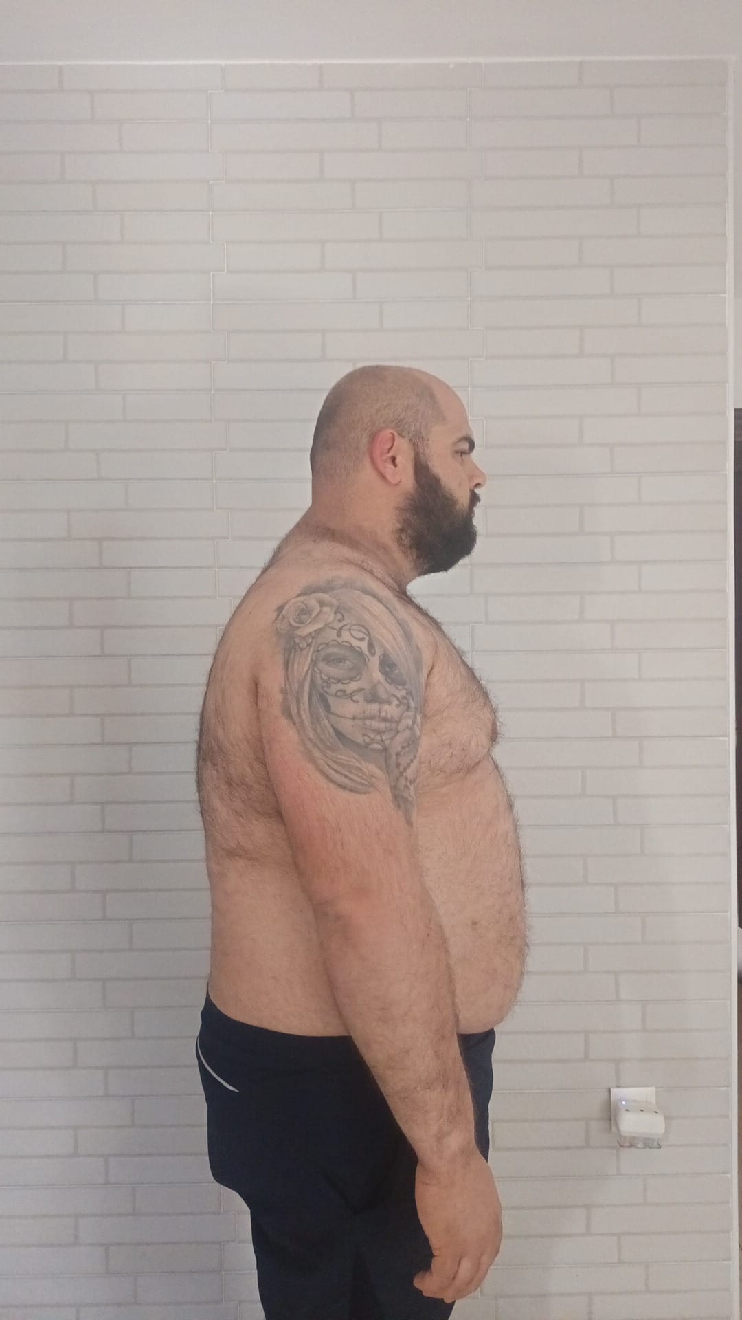 Gonzalo al comenzar su proceso, fotografía de perfil